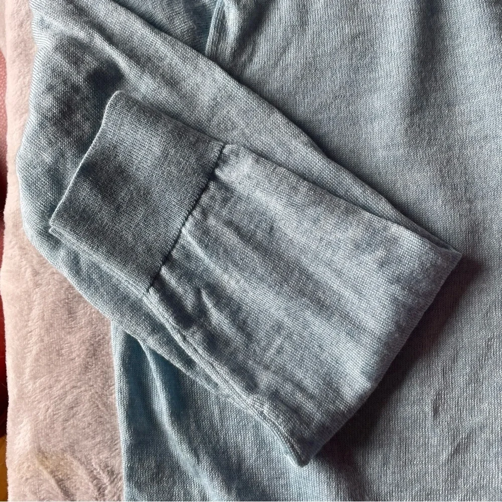 Banana Republic Light Blue V-Neck Men's Sweater merino wool XL
